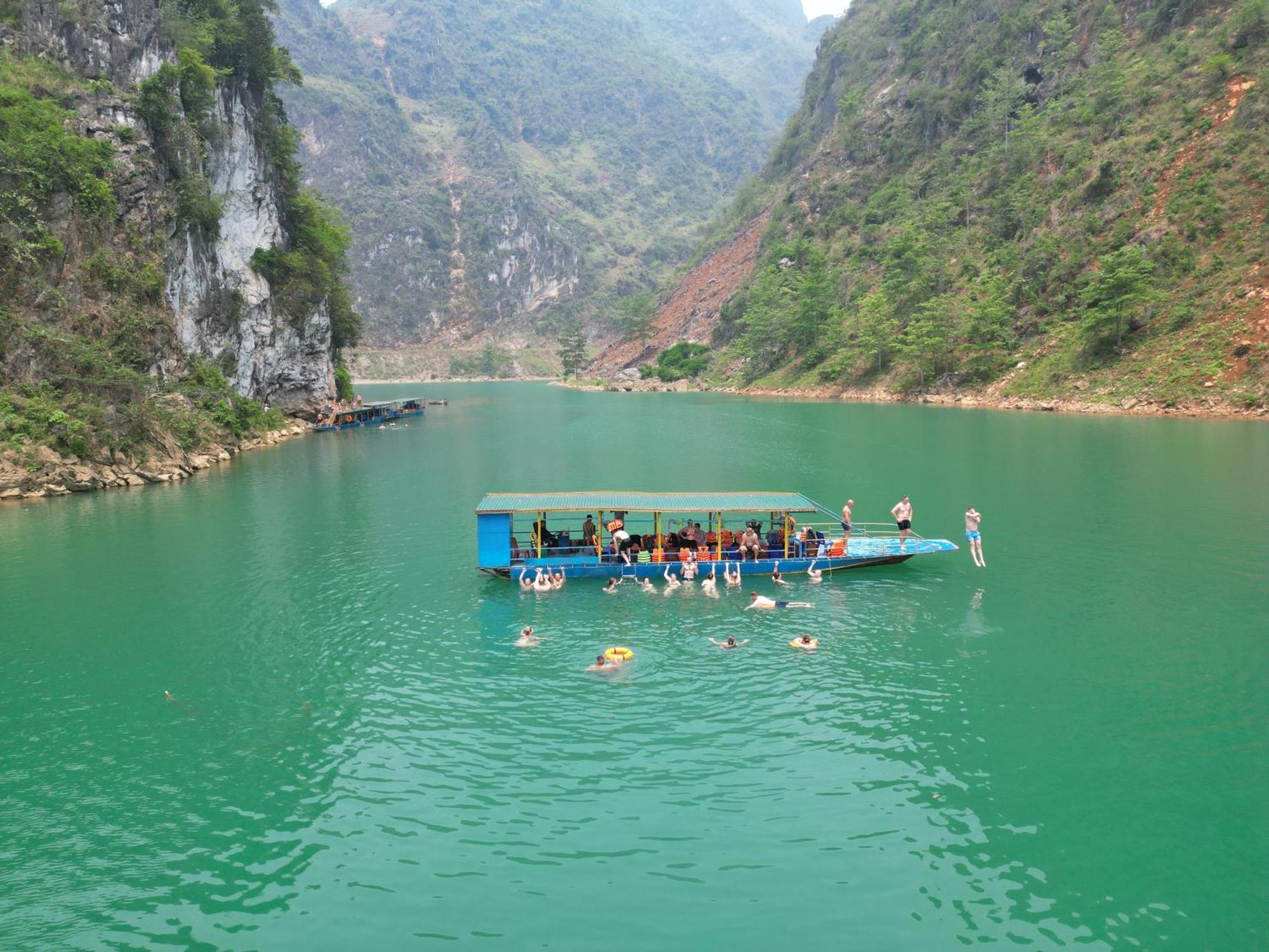 Quiri Hostel Ha Giang Lang Lap Exterior photo